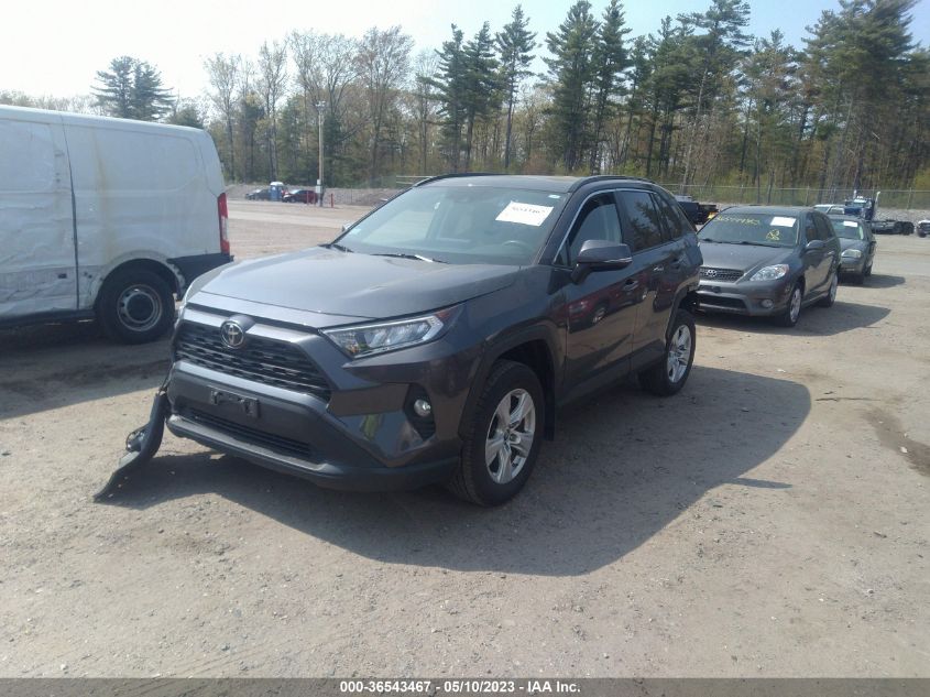 2019 TOYOTA RAV4 XLE - JTMP1RFV0KD506183