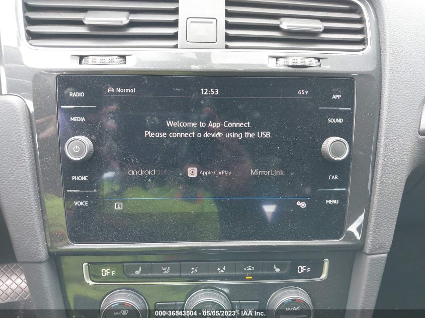 2019 VOLKSWAGEN E-GOLF SE - WVWKR7AU6KW909515