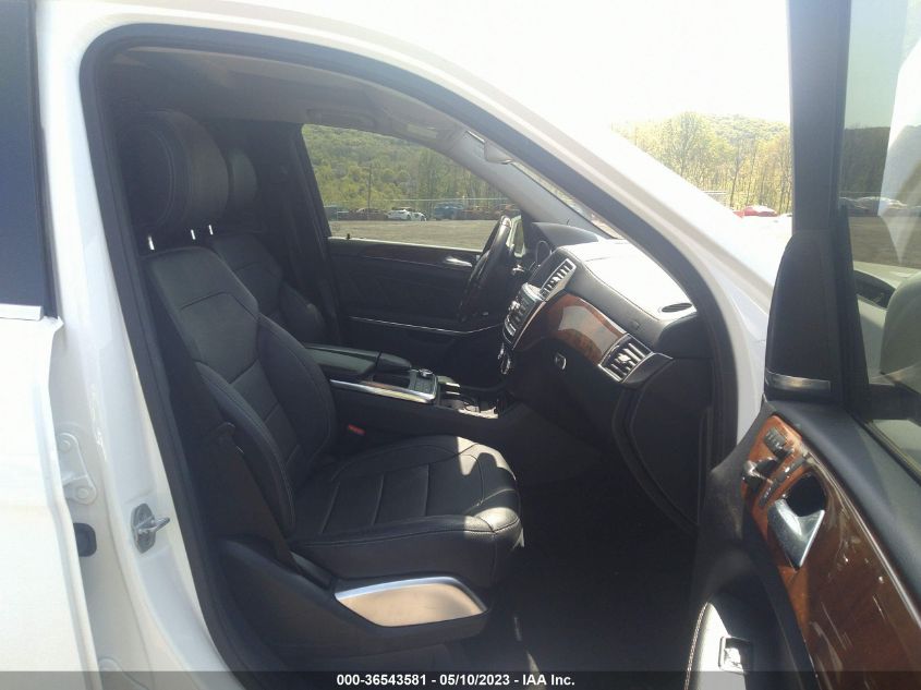 2015 MERCEDES-BENZ GL-CLASS GL 550 4JGDF7DE8FA575699