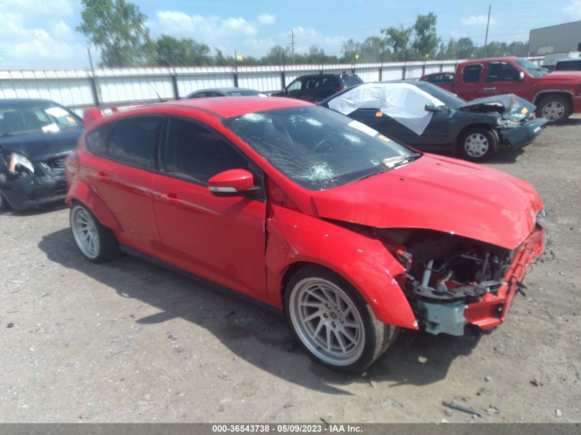 2016 FORD FOCUS SE - 1FADP3K21GL383412