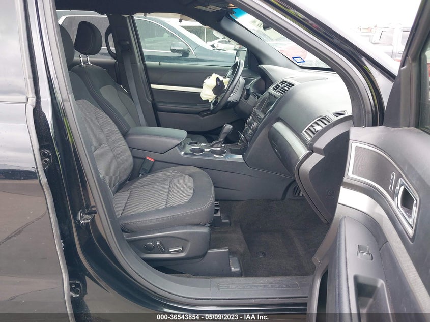 VIN 1FM5K7D85HGD02455 2017 FORD EXPLORER XLT