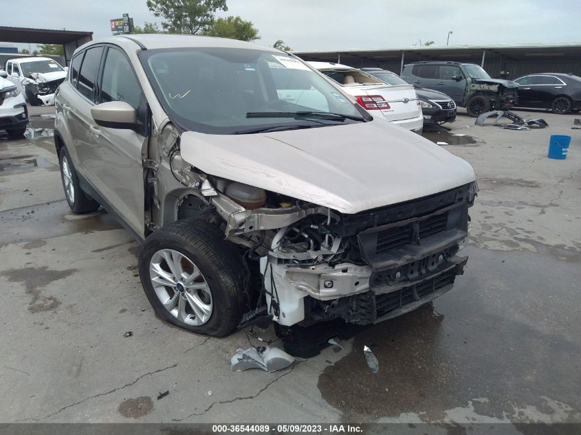 2017 FORD ESCAPE SE - 1FMCU0GD5HUD25933