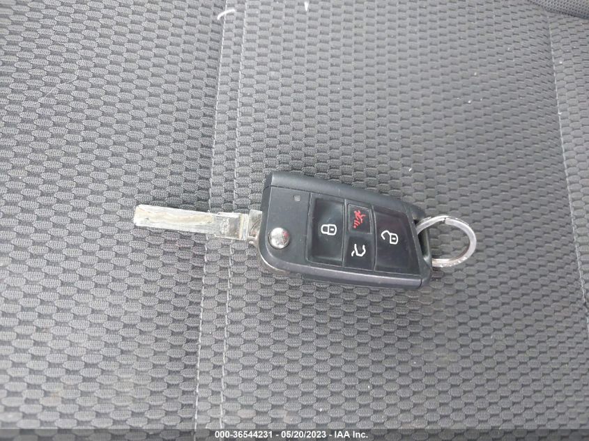 2016 VOLKSWAGEN GOLF SPORTWAGEN TSI S 3VWC17AU0GM503276