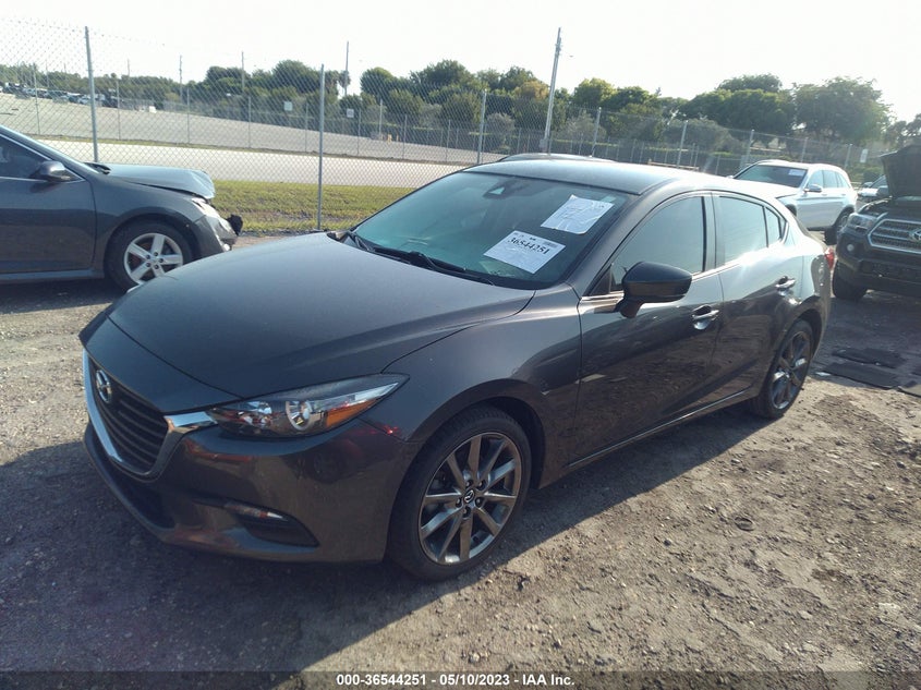 VIN 3MZBN1V38JM269359 2018 MAZDA MAZDA3 4-DOOR TOURING
