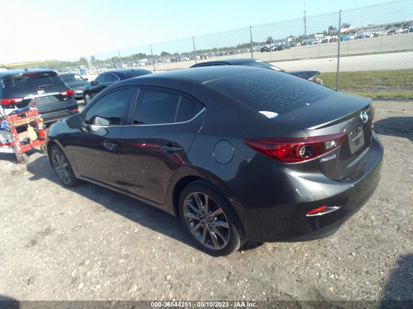 VIN 3MZBN1V38JM269359 2018 MAZDA MAZDA3 4-DOOR TOURING