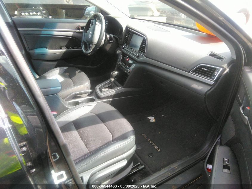 2017 HYUNDAI ELANTRA LIMITED - 5NPD84LF2HH068798