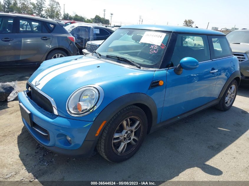 2013 MINI COOPER HARDTOP - WMWSU3C58DT677739