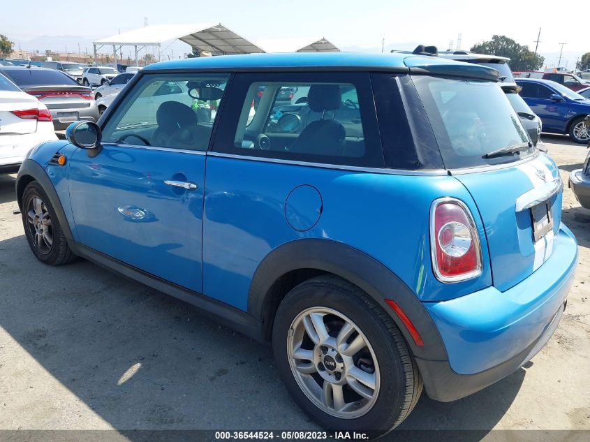2013 MINI COOPER HARDTOP - WMWSU3C58DT677739