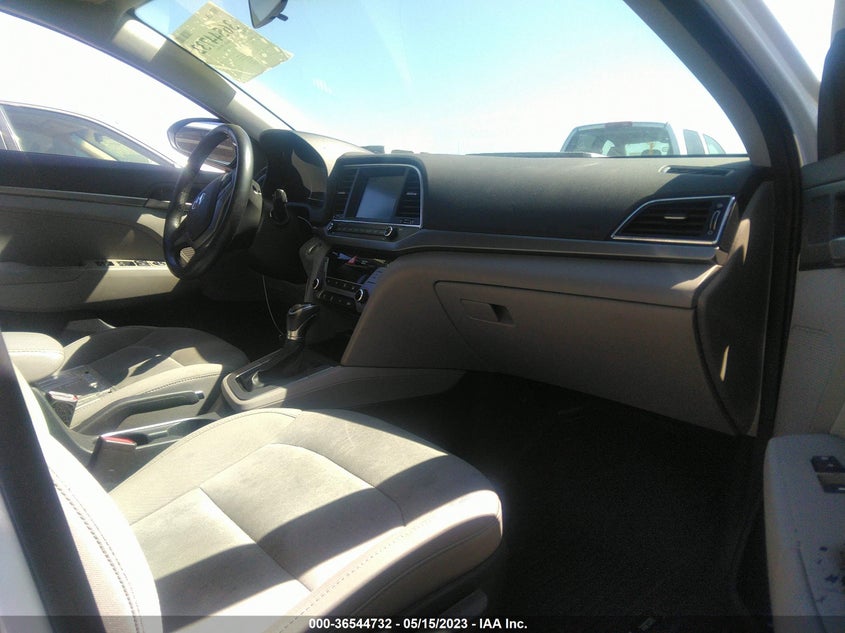 VIN 5NPD84LF3HH032859 2017 HYUNDAI ELANTRA SE
