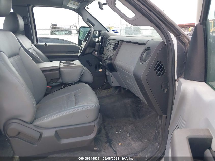 2013 FORD SUPER DUTY F-250 SRW XL/XLT/LARIAT - 1FT7X2A64DEA86575