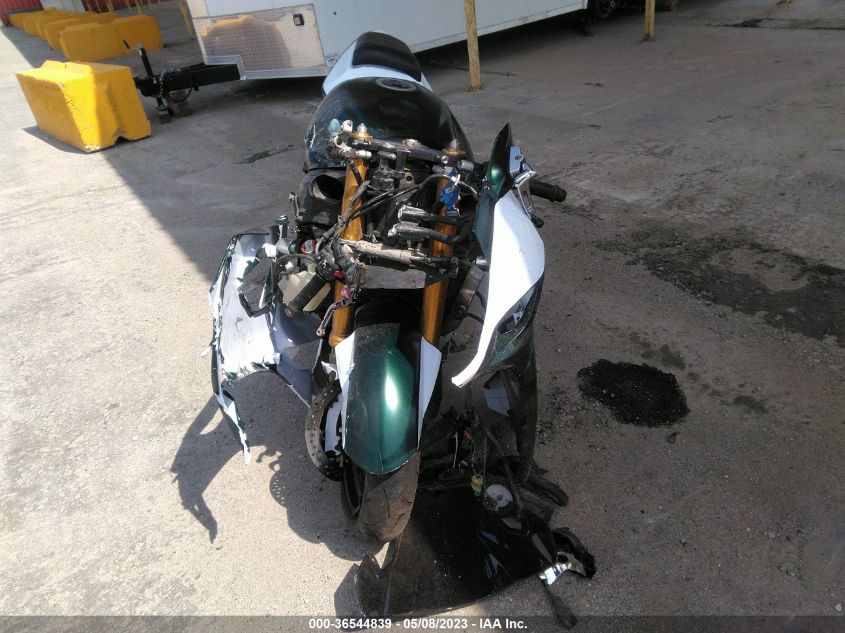 2004 SUZUKI GSX-R1000 JS1GT75A142104209
