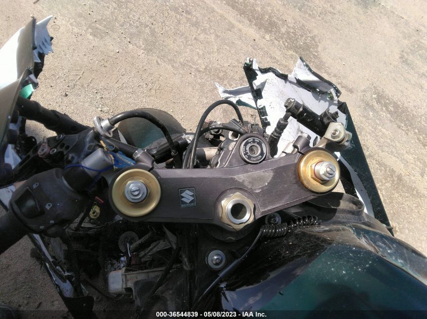 2004 SUZUKI GSX-R1000 JS1GT75A142104209