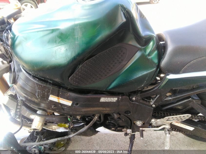 2004 SUZUKI GSX-R1000 JS1GT75A142104209