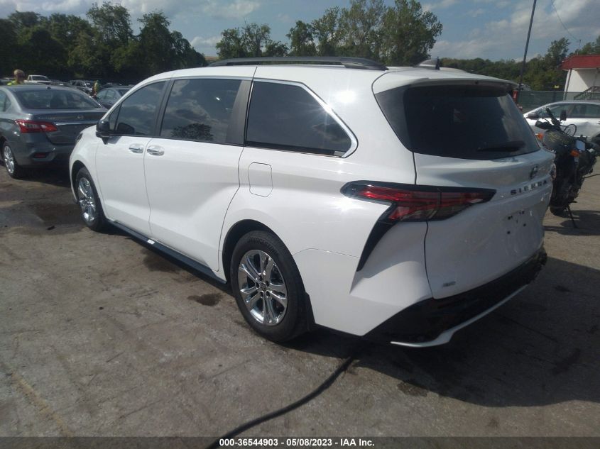 2022 TOYOTA SIENNA XSE - 5TDXSKFC4NS069297