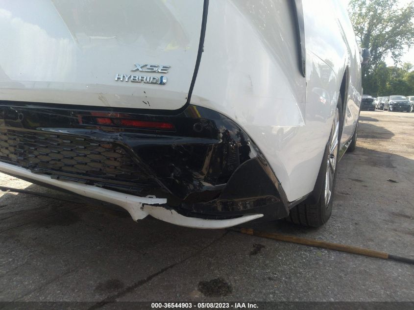 2022 TOYOTA SIENNA XSE - 5TDXSKFC4NS069297