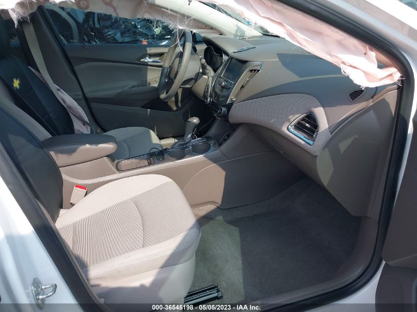 2018 CHEVROLET CRUZE LT - 1G1BE5SM1J7159411