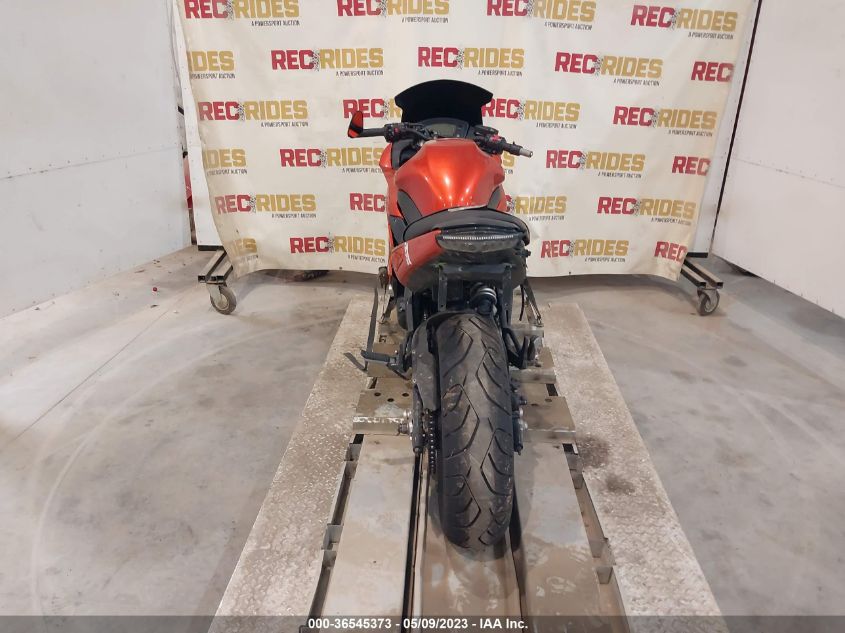 2011 KAWASAKI EX650 C - JKAEXEC11BDA64608