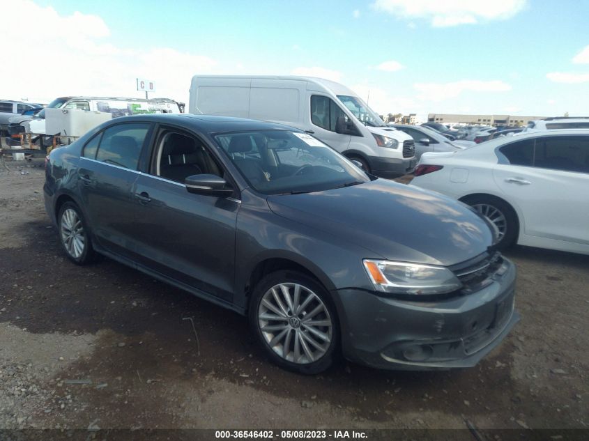 2014 VOLKSWAGEN JETTA SEDAN SEL - 3VWL07AJ9EM374136