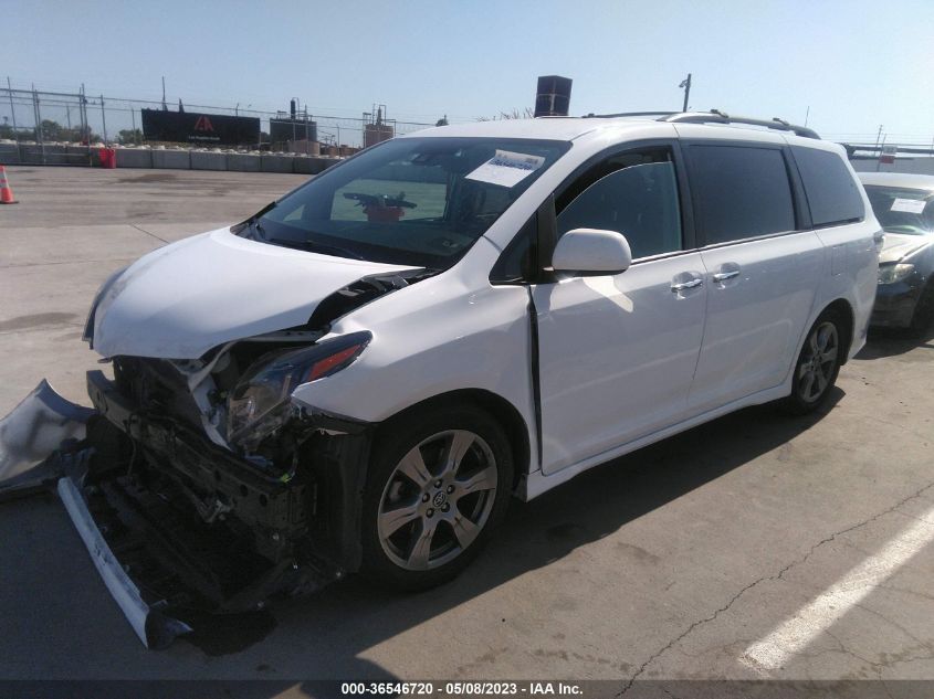 2019 TOYOTA SIENNA SE - 5TDXZ3DC8KS974660