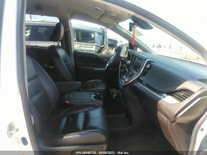 2019 TOYOTA SIENNA SE - 5TDXZ3DC8KS974660