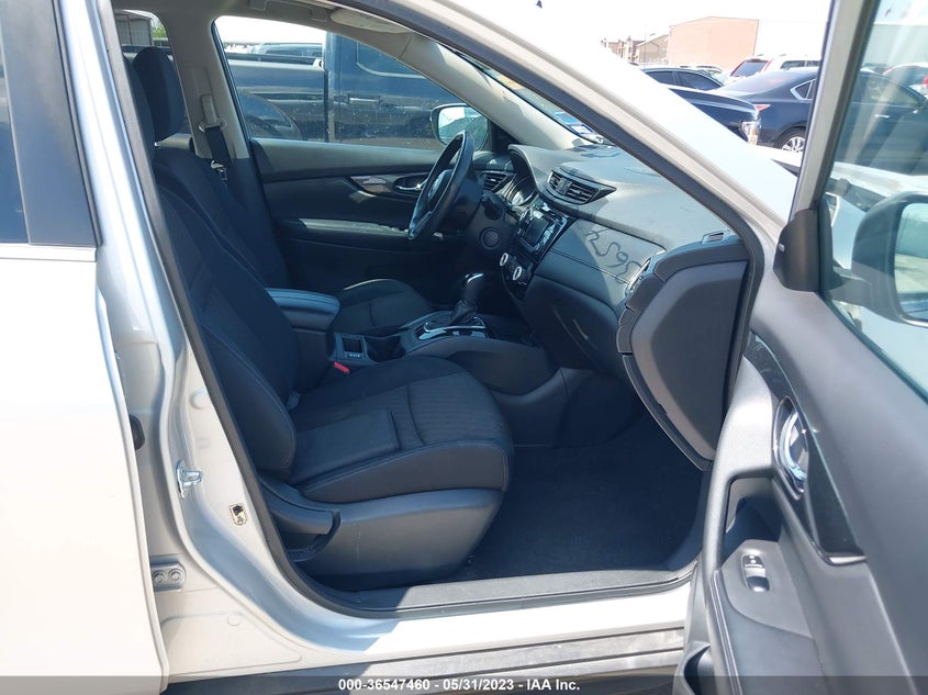 VIN 5N1AT2MV3HC740693 2017 NISSAN ROGUE SV