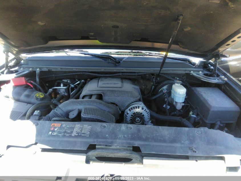 2013 GMC YUKON DENALI - 1GKS1EEF8DR281888