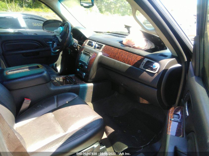 2013 GMC YUKON DENALI - 1GKS1EEF8DR281888
