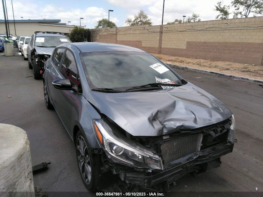 2017 KIA FORTE5 SX - 3KPFN5A35HE140565
