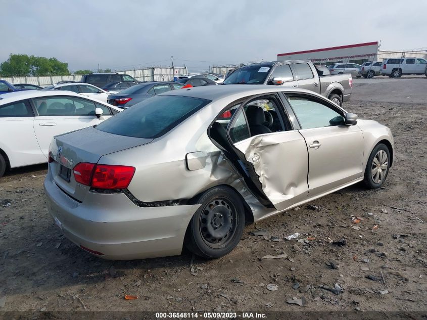 2013 VOLKSWAGEN JETTA SEDAN SE - 3VWDP7AJ6DM220711