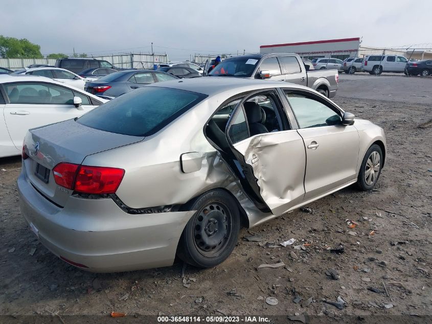 2013 VOLKSWAGEN JETTA SEDAN SE - 3VWDP7AJ6DM220711