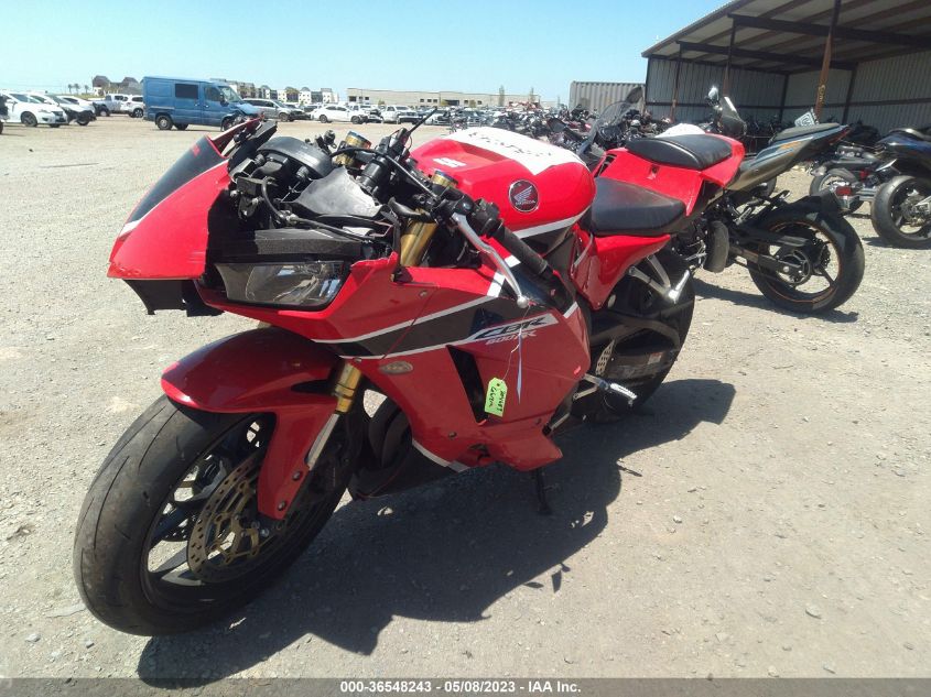 2018 HONDA CBR600 RR JH2PC40H0JK400043