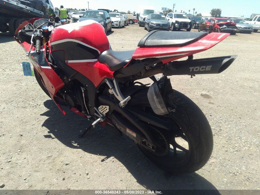 2018 HONDA CBR600 RR JH2PC40H0JK400043