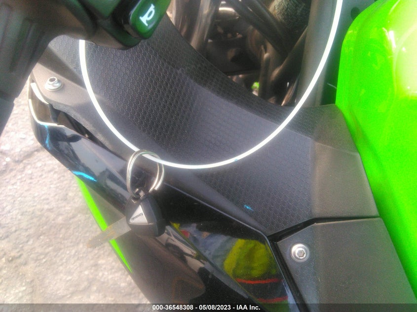VIN JKAEXKG13NDAH2721 2022 KAWASAKI EX400