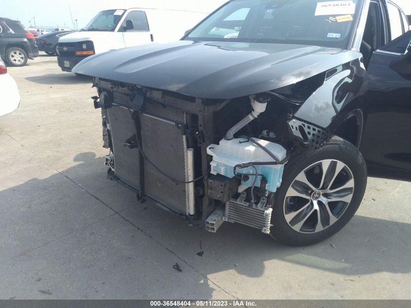 2022 TOYOTA HIGHLANDER XLE - 5TDGZRAHXNS114234