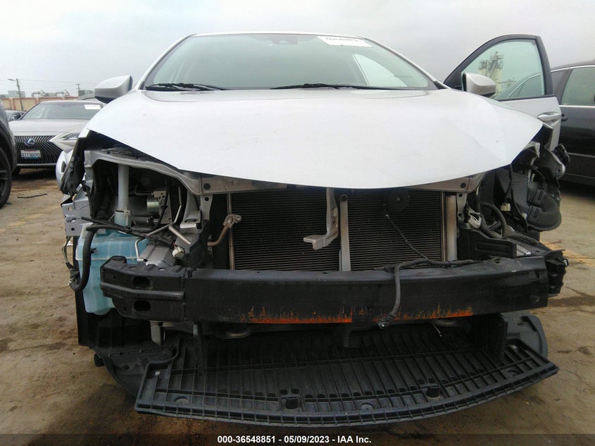 VIN 2T1BURHE7JC051147 2018 TOYOTA COROLLA L/LE/XLE/SE/XSE