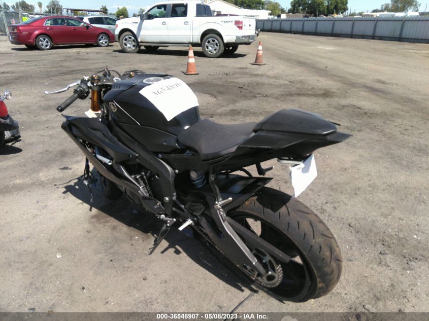 2017 YAMAHA YZFR6 C JYARJ28Y3HA000666