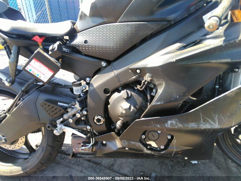2017 YAMAHA YZFR6 C JYARJ28Y3HA000666