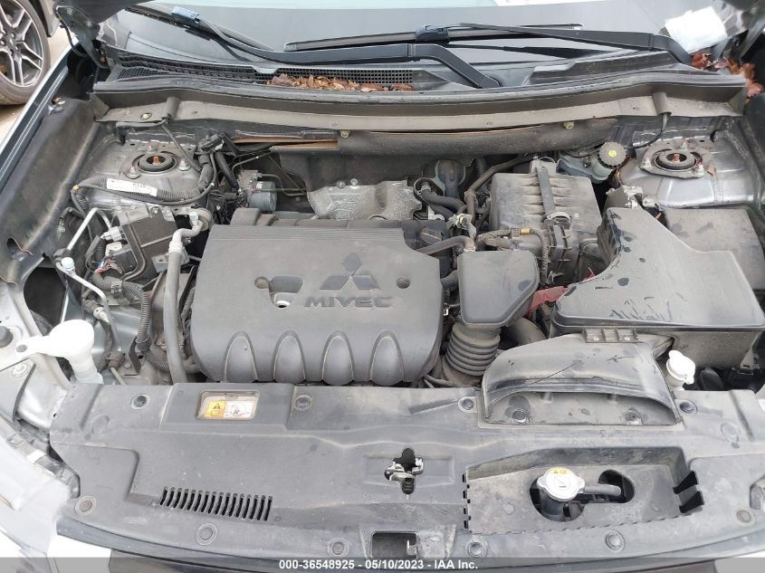 2017 MITSUBISHI OUTLANDER SE/SEL - JA4AZ3A39HZ004702