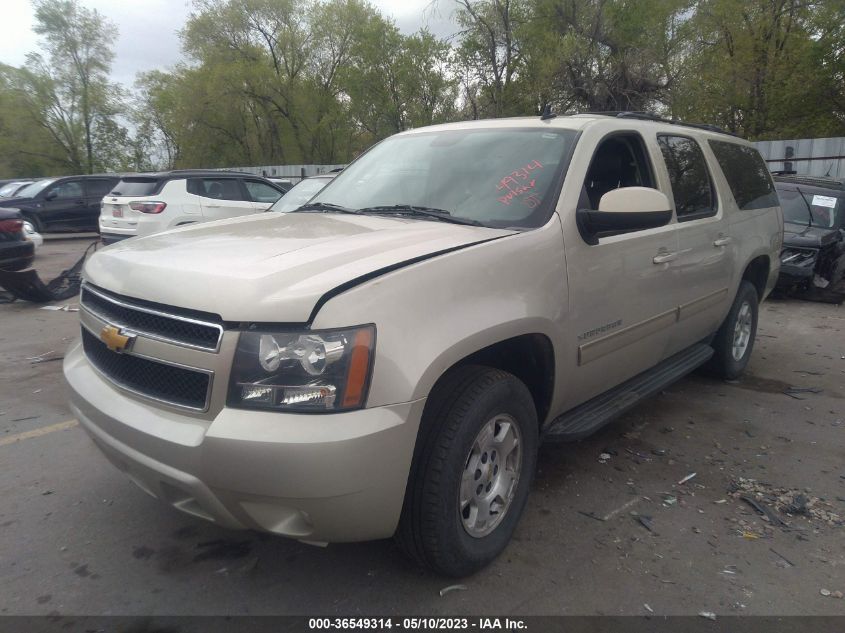 2013 CHEVROLET SUBURBAN LT - 1GNSKJE73DR144536