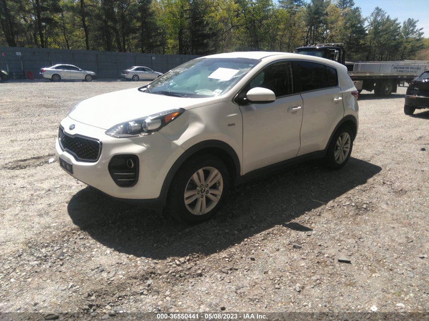 VIN KNDPMCAC9J7435735 2018 KIA SPORTAGE LX