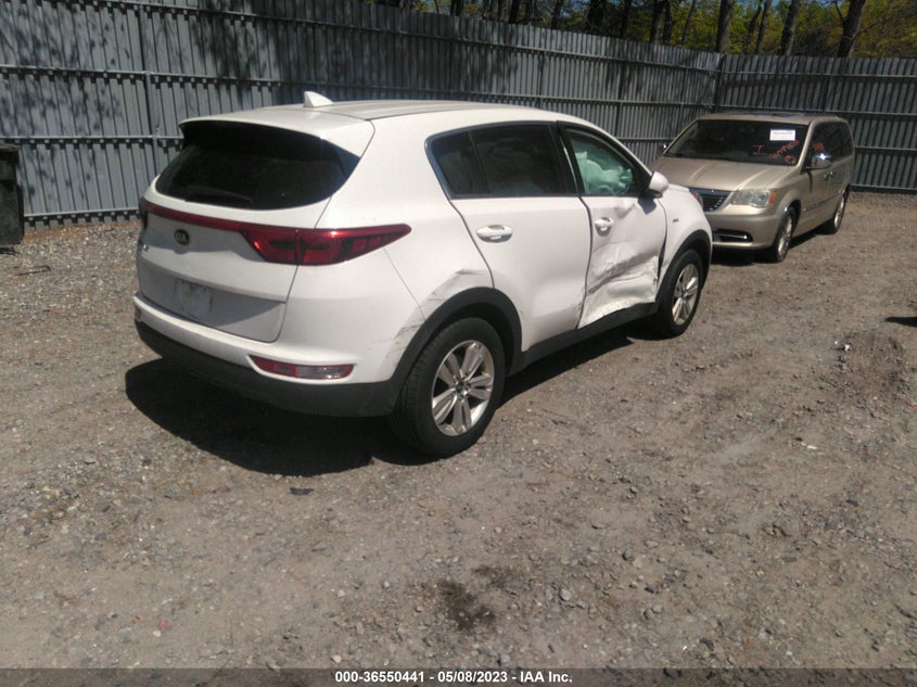 VIN KNDPMCAC9J7435735 2018 KIA SPORTAGE LX