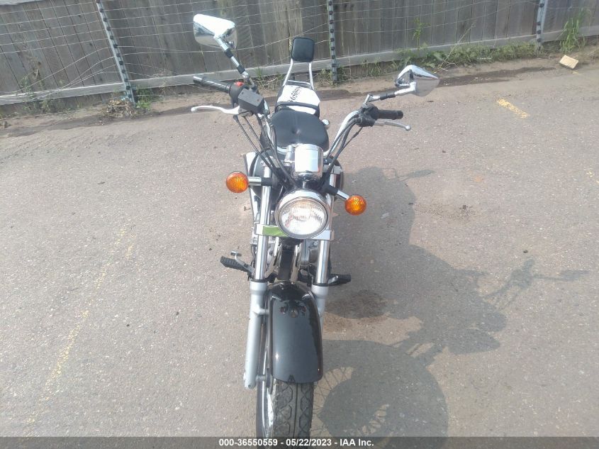 2002 SUZUKI GZ250 - VTTNJ48A522100672