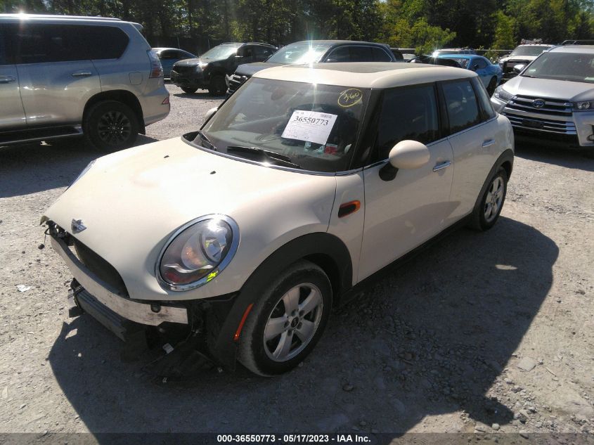 2015 MINI COOPER HARDTOP 4 DOOR - WMWXS5C52FT827578