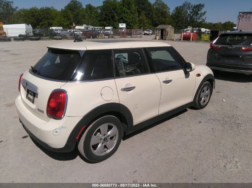 2015 MINI COOPER HARDTOP 4 DOOR - WMWXS5C52FT827578