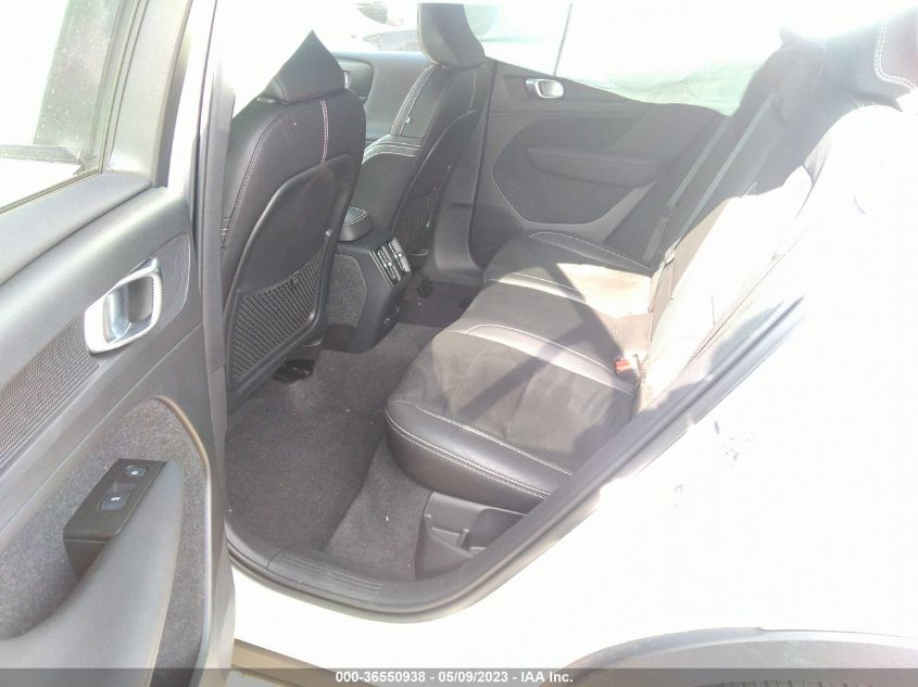 2021 VOLVO XC40 YV4ED3URXM2586511