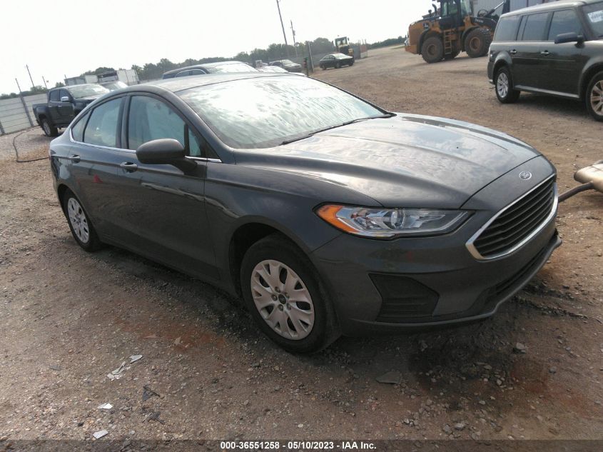 2020 FORD FUSION S - 3FA6P0G74LR160160