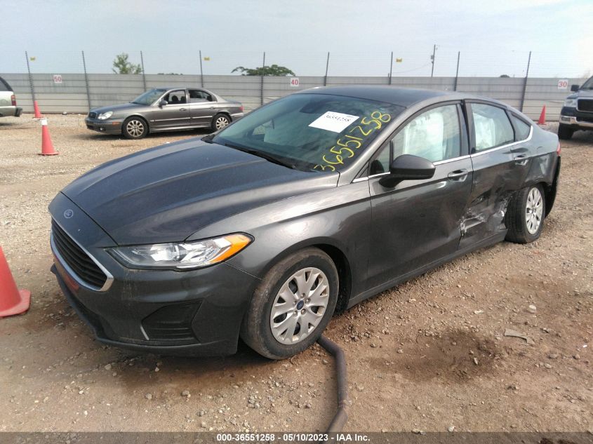 2020 FORD FUSION S - 3FA6P0G74LR160160