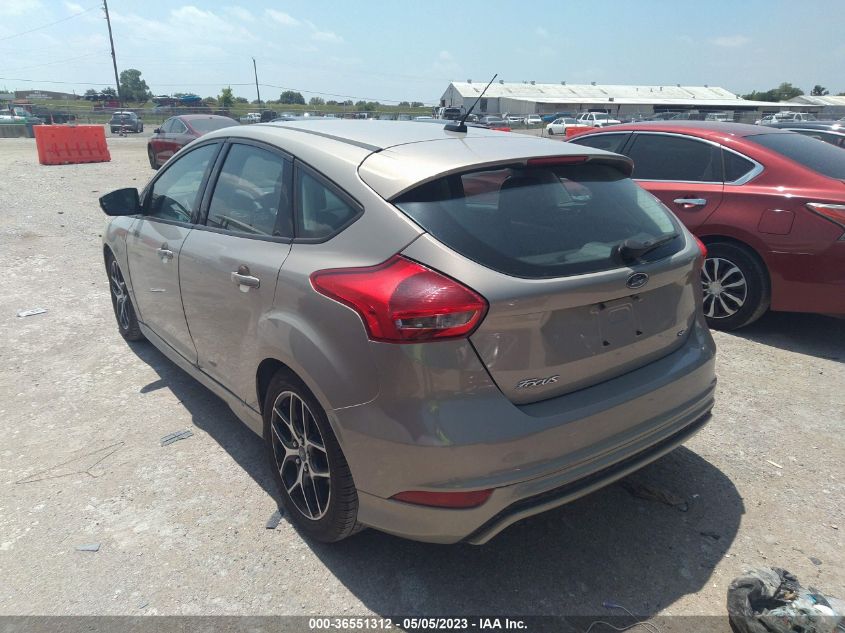 2016 FORD FOCUS SE - 1FADP3K20GL238863