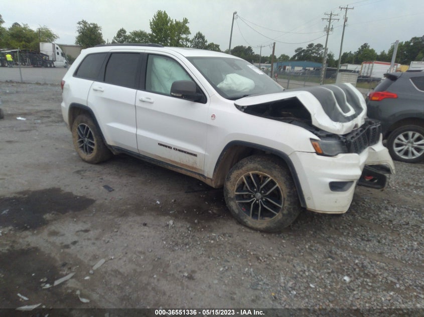 VIN 1C4RJFLG1HC610189 2017 JEEP GRAND CHEROKEE TRAILHAWK