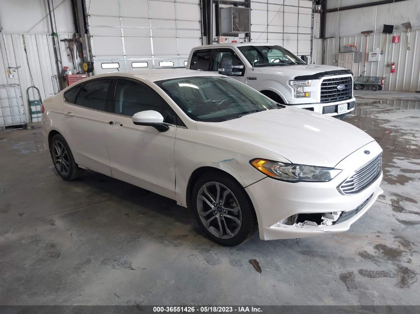 3FA6P0H78HR342935 2017 FORD FUSION - Image 1